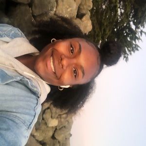 Meet your Posher, Taralyn